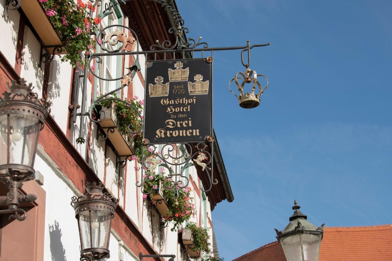 Hotel Zu Den Drei Kronen Seligenstadt Exterior foto